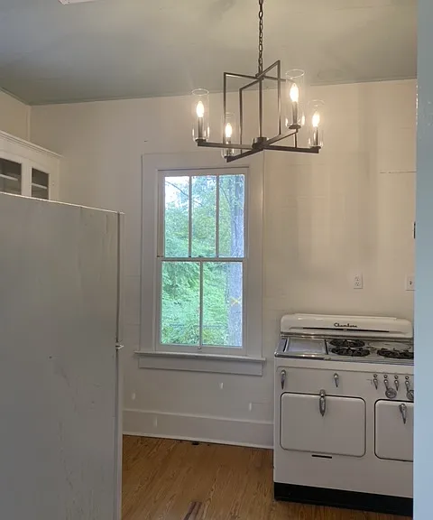 615 Lafayette St — Photo 10