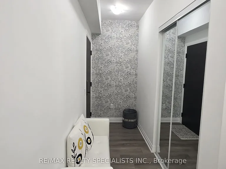 412 Silver Maple Rd #206 — Photo 7