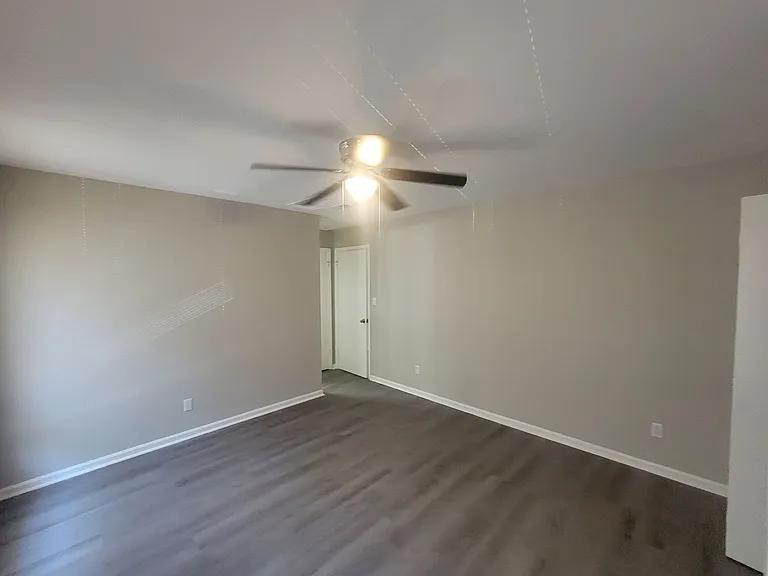 1546 Hamilton Dr #202 — Photo 14