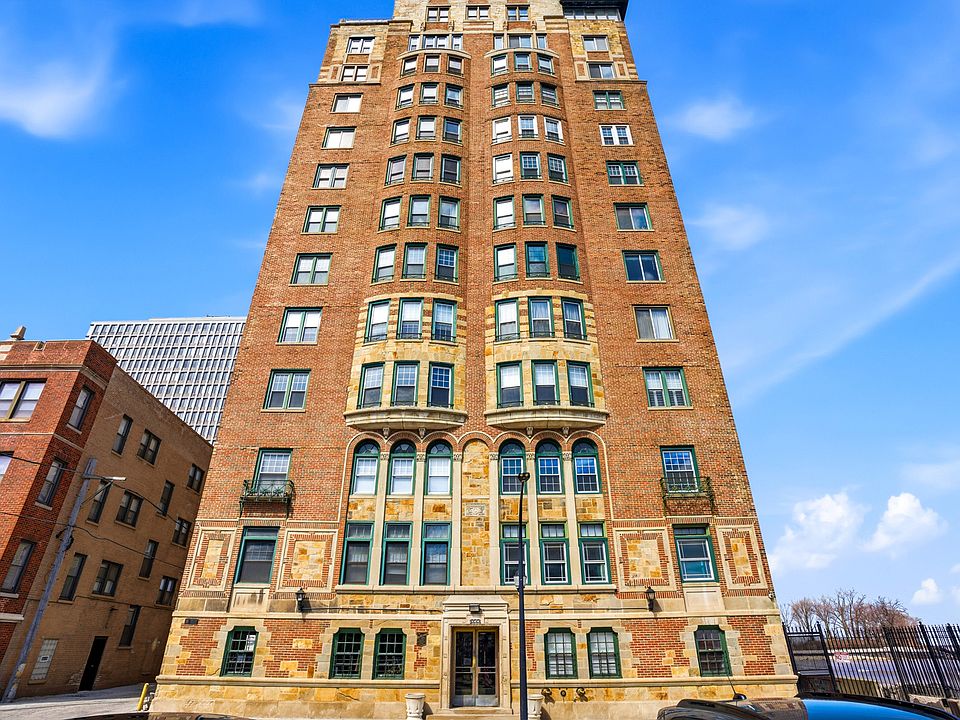 1st image of 2666 E 73rd St #4W