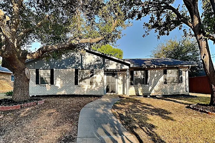 3905 Branch Hollow Dr