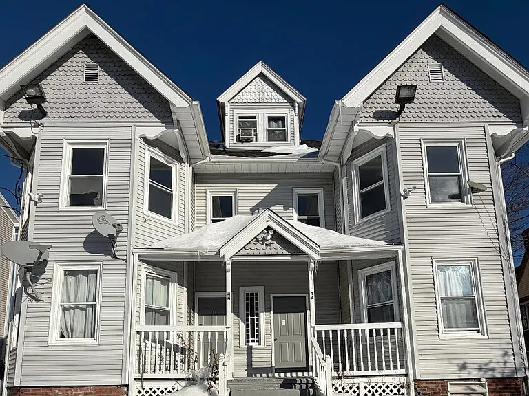 42 Summer St #4 — Photo 1