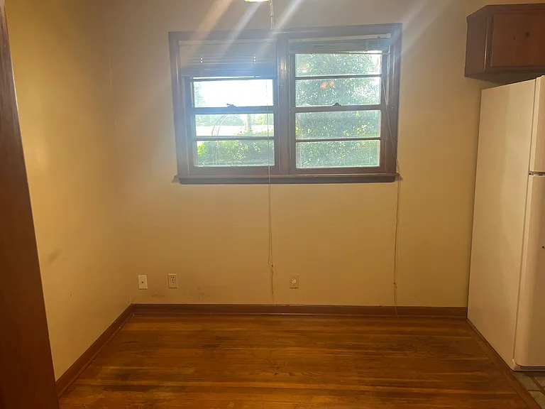 511 Fleetwood Dr — Photo 6