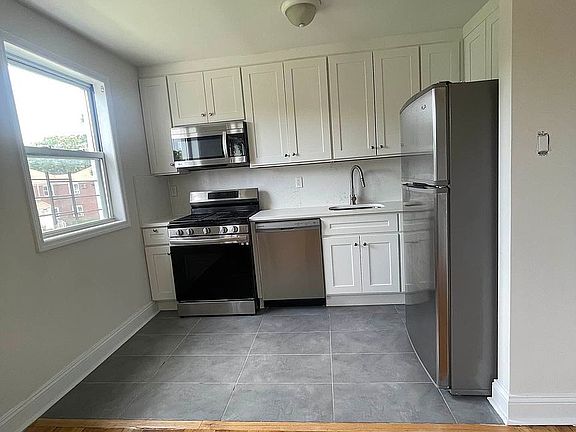 3rd image of 64-06 224th St #A