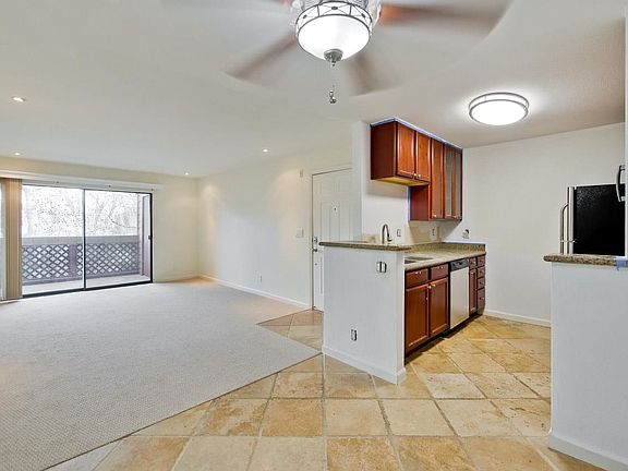 4th image of 898 Catkin Ct