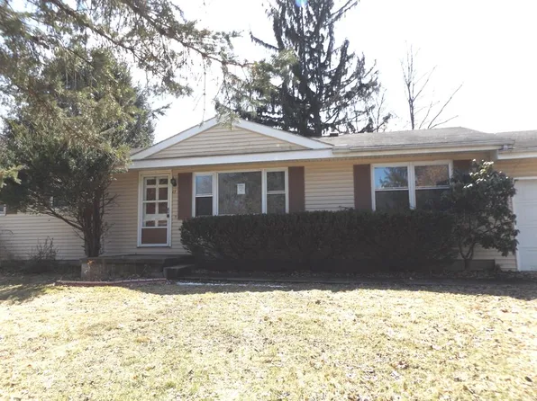 17 Meadow Ln, Painted Post, NY 14870