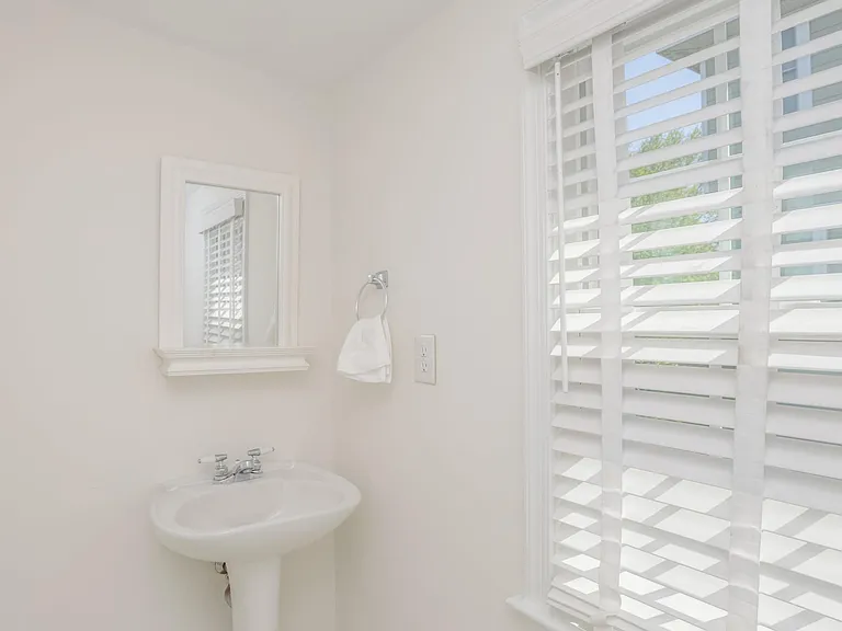 7005 Atlantic Ave — Photo 29