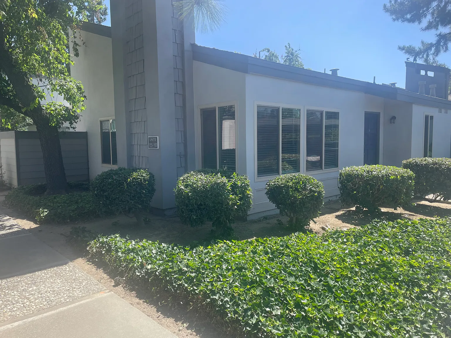 2 bed, 904 sqft, $1,899 — Photo 3