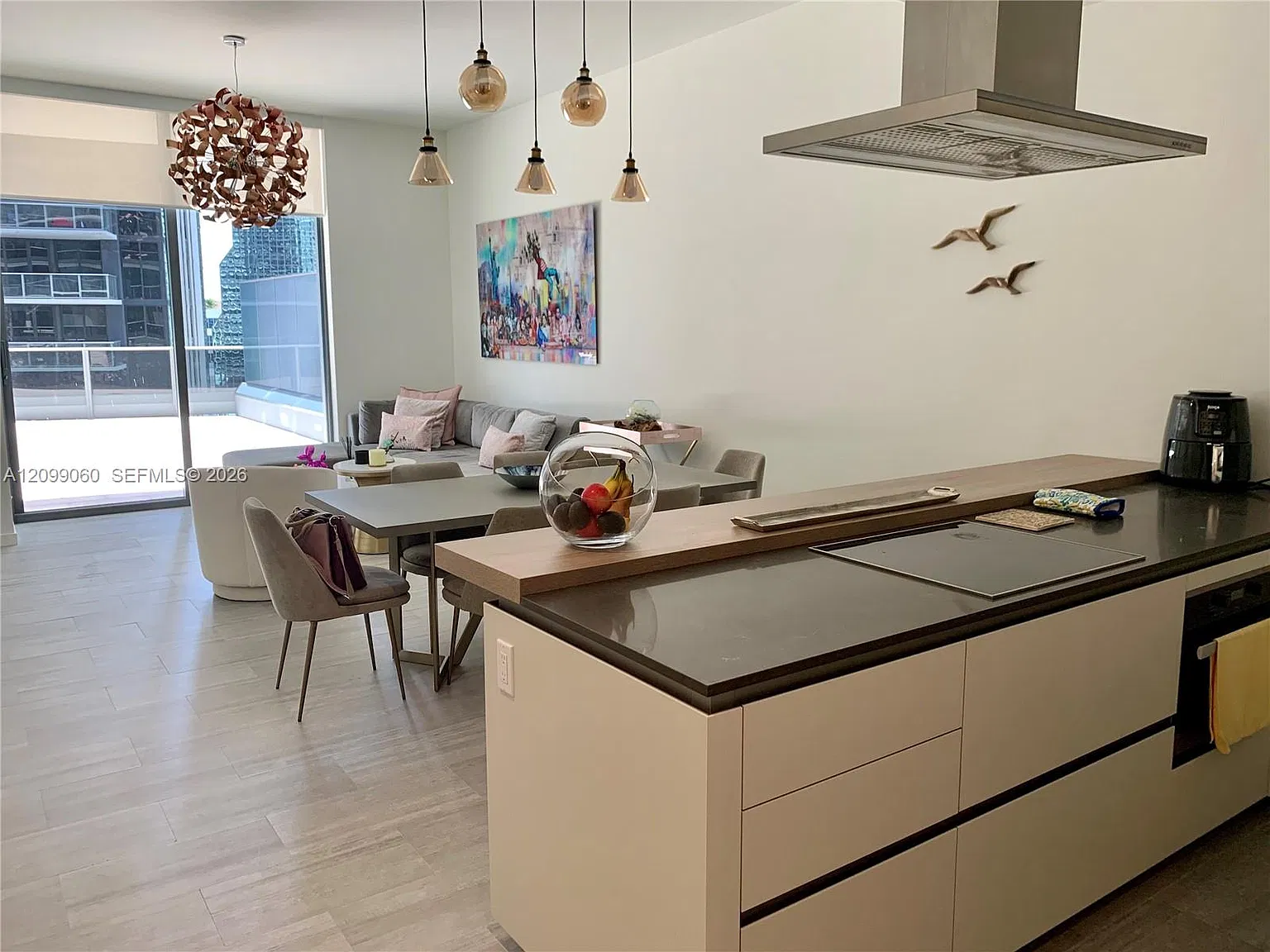 Brickell Flatiron Condo — Photo 4