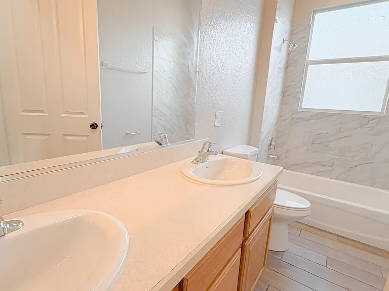 4002 SW Jarmer Rd — Photo 16