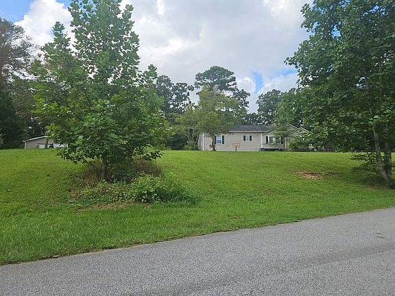 3rd image of 327 Dallas Hwy