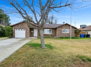 217 E Terrace Dr, Hanford, CA 93230