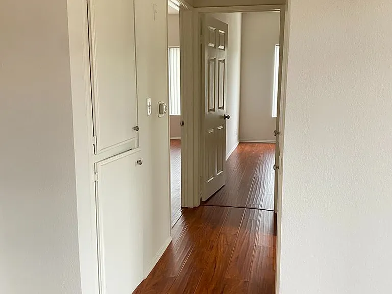 1441 N Edison Blvd — Photo 12