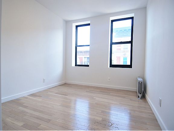 5th image of 602 W 184th St #5S