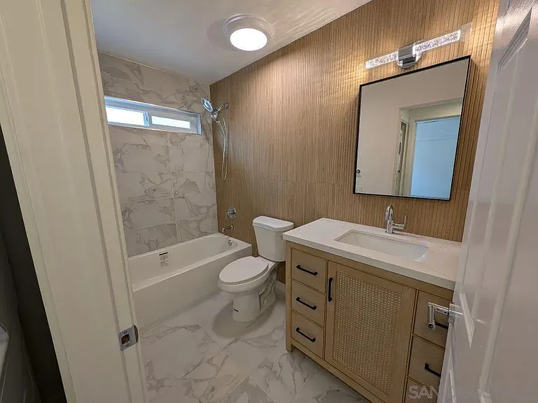815 Isthmus Ct — Photo 18