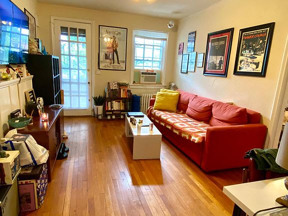 2nd image of 3129 W Franklin St APT 7
