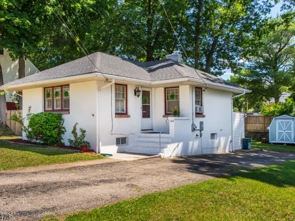144 Baker St, Dover Town, NJ 07801