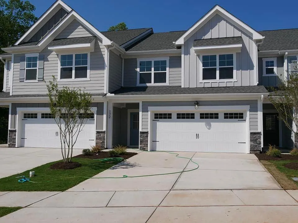 172 Sears Ridge Ln — Photo 3