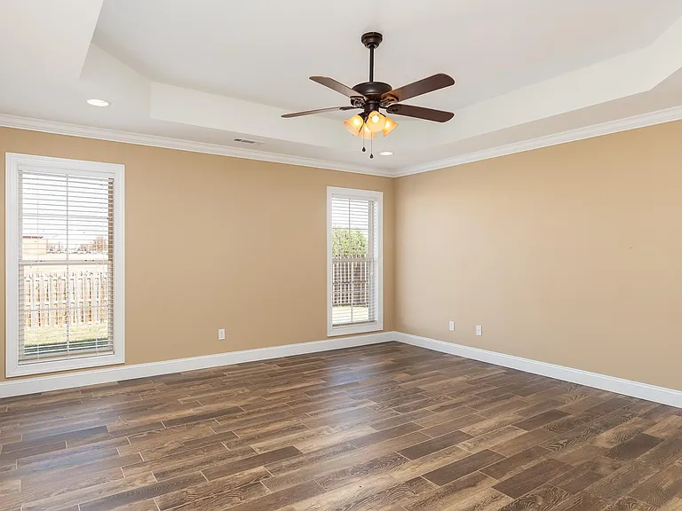 102 Cottonwood Dr — Photo 10