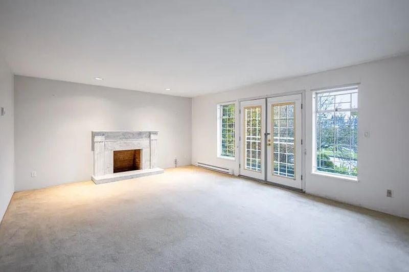 Vancouver House for rent - 4 Bedrooms — photo 11