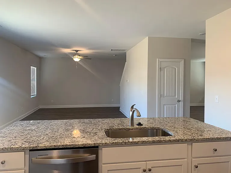 10 Level Dr — Photo 6