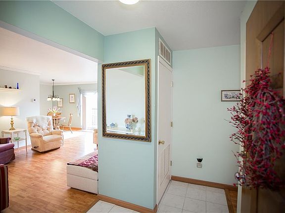3rd image of 18501 Hilliard Blvd APT 407