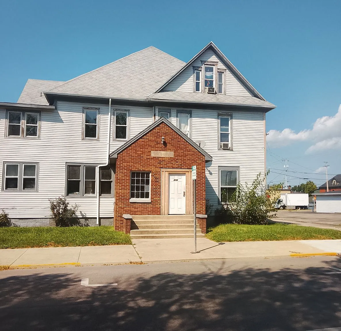 1 bed, 751 sqft, $725 — Photo 1