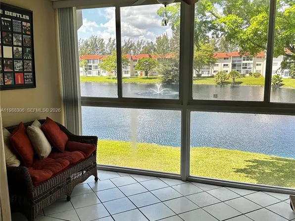 2701 Sunrise Lakes Dr E APT 209, Sunrise, FL 33322