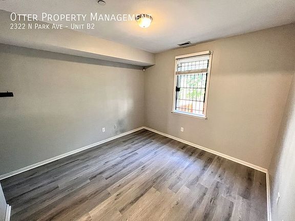 3rd image of 2322 N Park Ave #B2