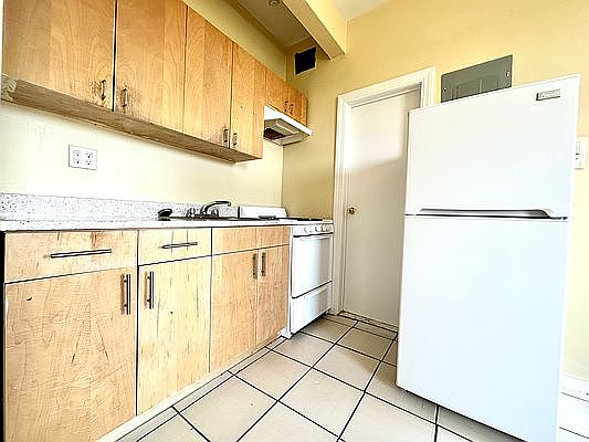 2nd image of 3609 Broadway APT 7J
