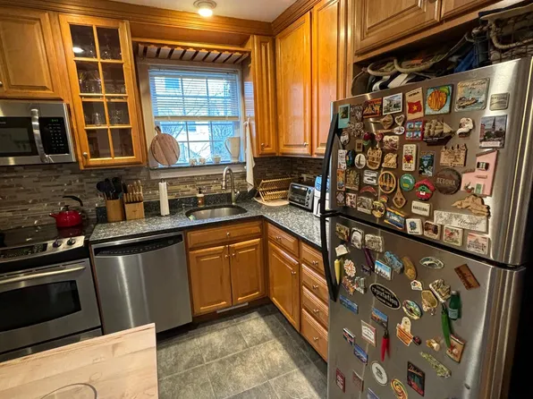 37R Farquhar St, Roslindale, MA 02131