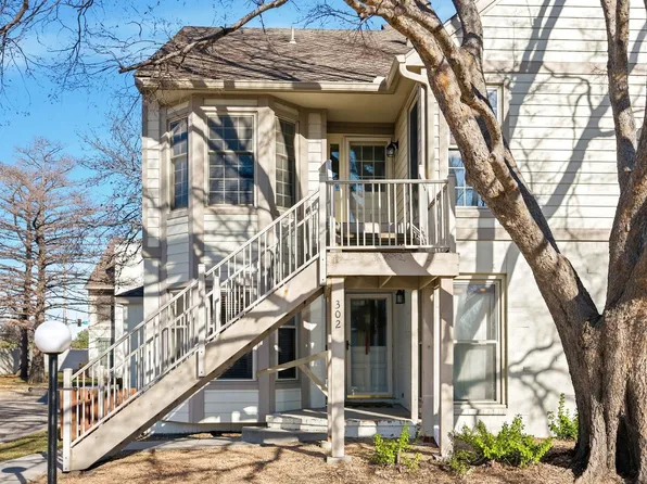 8018 E Woodspring Way APT 301, Wichita, KS 67226