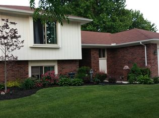 18161 Ryanwood Dr, Riverview, MI 48193