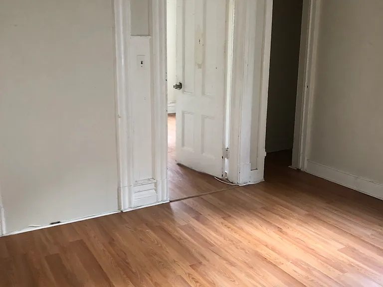 11 Claremont Pl #2 — Photo 7