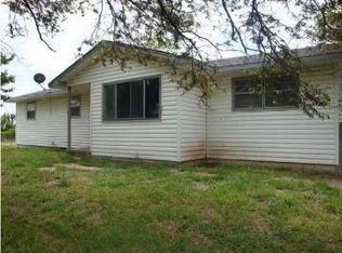761 N Greenwich Rd, Belle Plaine, KS 67013