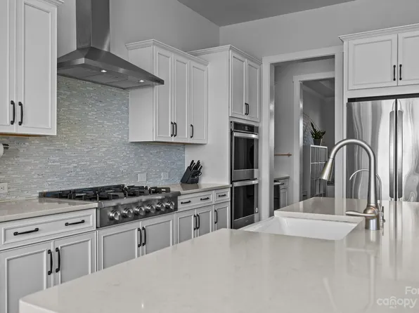 1416 Striped Bass Ln, Clover, SC 29710