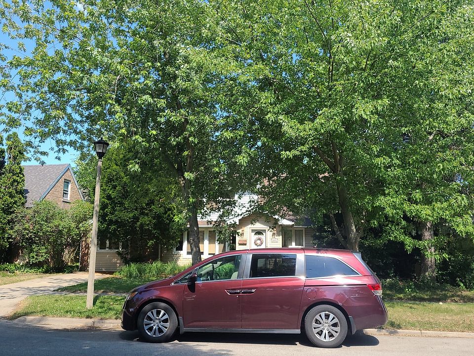 1st image of 8321 N Tripp Ave