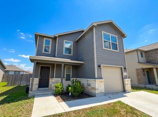 2432 Ayers Dr, Seguin, TX 78155
