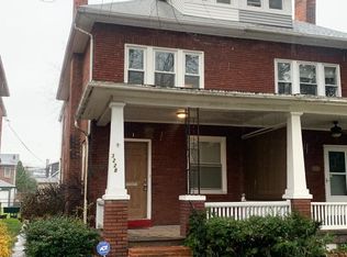3228 Green St, Harrisburg, PA 17110