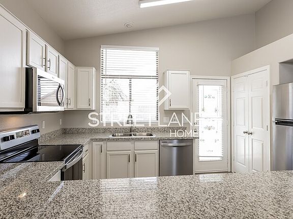 5th image of 6347 W Gross Ave