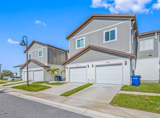 Luxury Townhome with Garage and Community Pool and Gym Minutes from PIE Airport, Clearwater, FL 33760
