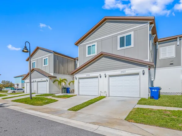 Luxury Townhome with Garage and Community Pool and Gym Minutes from PIE Airport