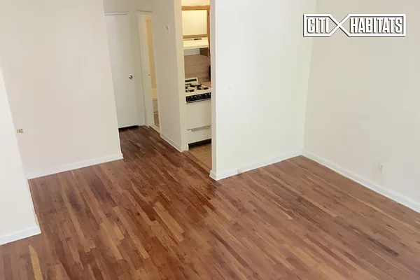 Rented by Citi Habitats | media 10