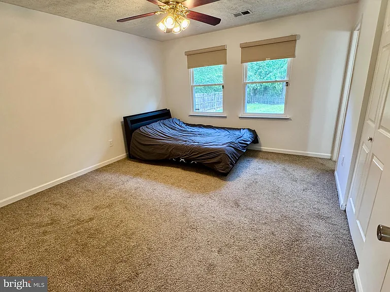 2038 Dewey Dr — Photo 14