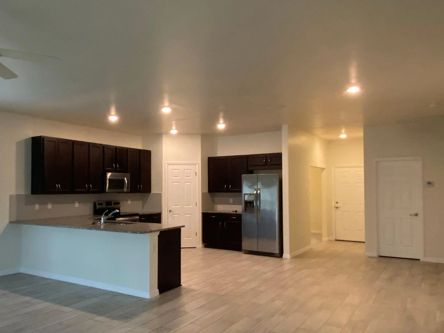 3 bed, 1743 sqft, $1,895 — Photo 2