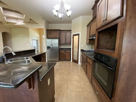 4th image of 1417 Julian Cir