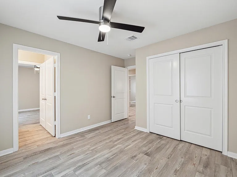 4834 Pine Ave #A — Photo 10