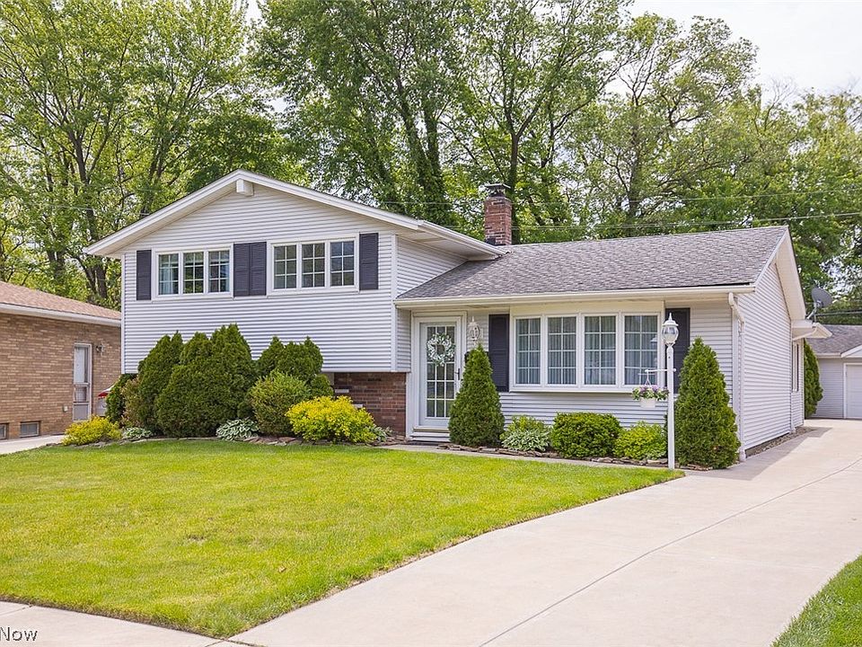 1st image of 361 Skyview Rd
