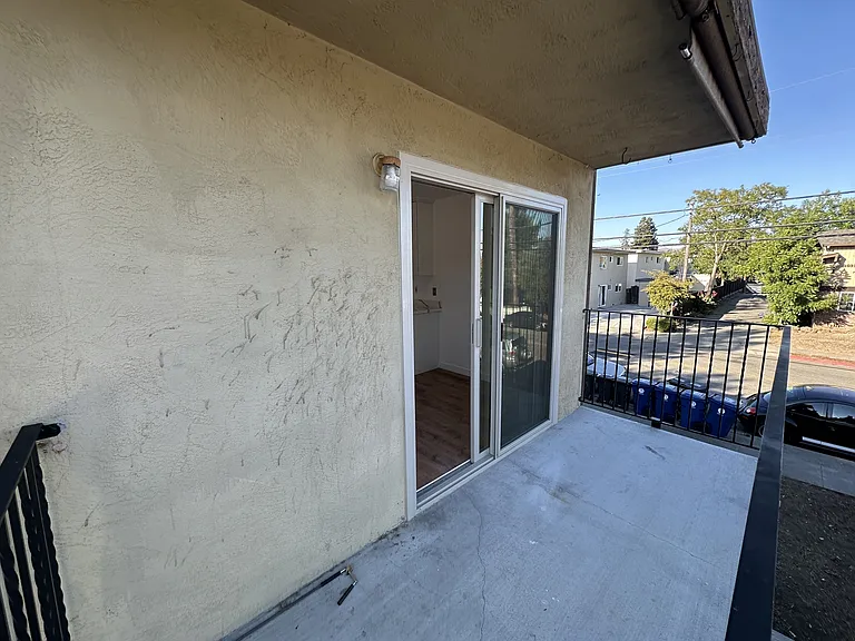 20317 Wisteria St — Photo 15