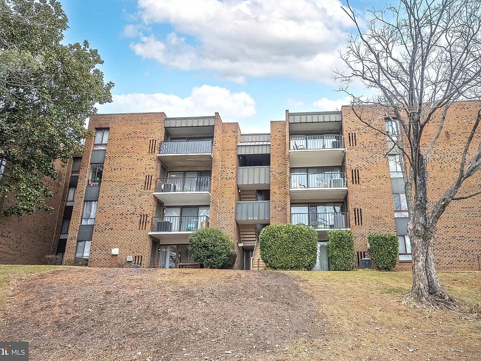 1st image of 4416 Island Pl APT 102